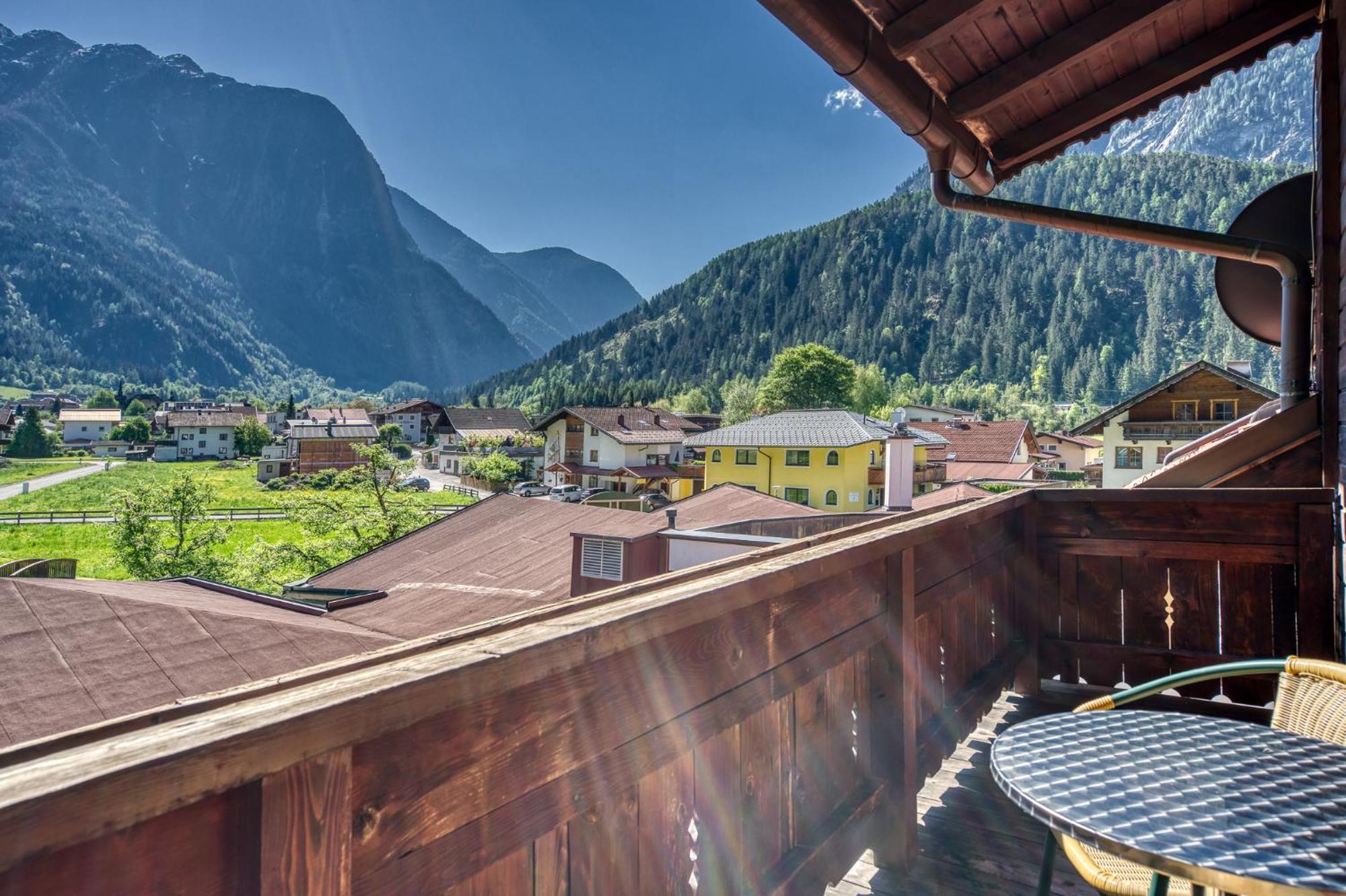 Hotel Jaegerhof Oetz Exteriér fotografie