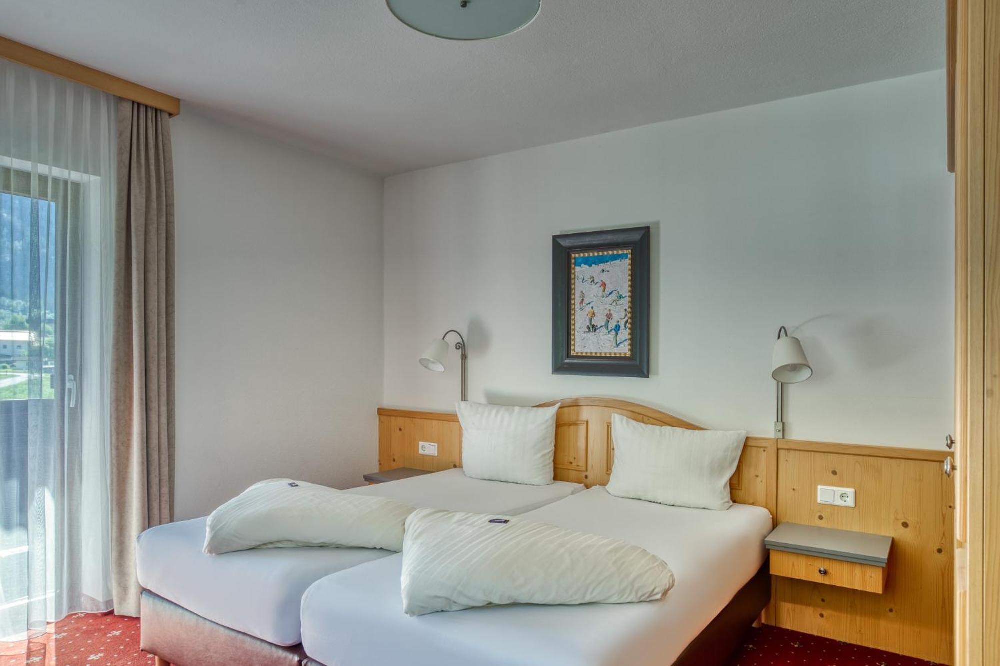 Hotel Jaegerhof Oetz Pokoj fotografie
